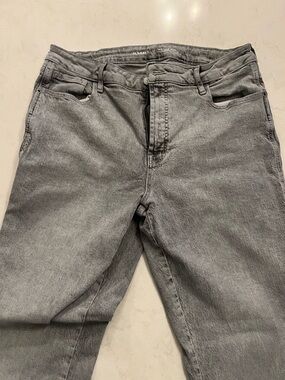 Old Navy Women's Gray Straight Jeans